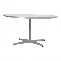 Arne Jacobsen white coffee table 90 cm Arne Jacobsen white coffee table 90 cm