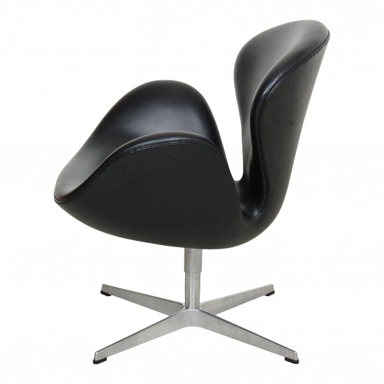 Arne Jacobsen Swan Chair in original black leather