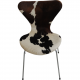 Sæt med seks Arne Jacobsen Syver stole i ko skind