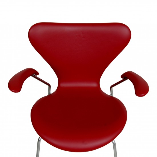 Arne Jacobsen syver armstol 3207 nybetrukket i Cherry semianilin læder