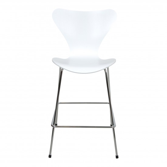 Arne Jacobsen Barstool 3187 white colored veneer