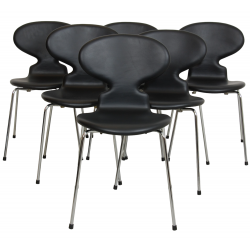 Sæt Arne Jacobsen Myre stole nybetrukket i sort classic læder (6)