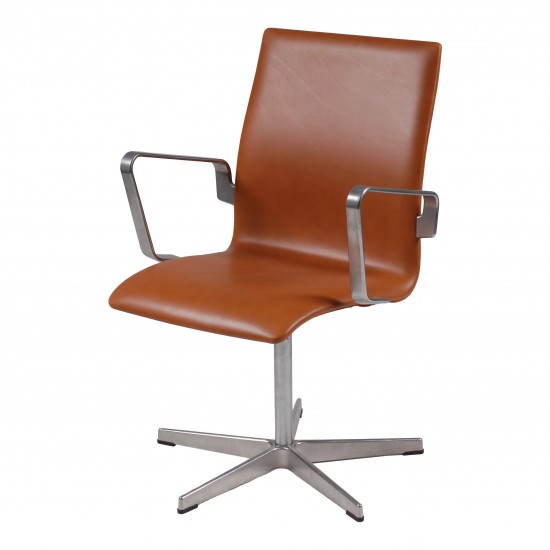 Arne Jacobsen oxford chair with armrests, newly upholstered with walnut aniline leather