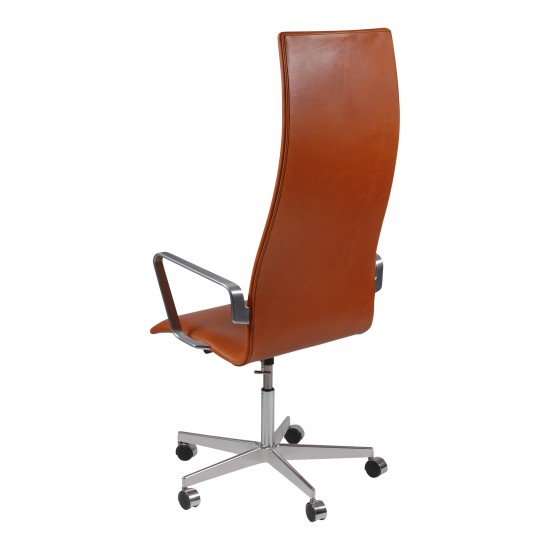 Arne Jacobsen HIgh oxford office chair with walnut aniline leather