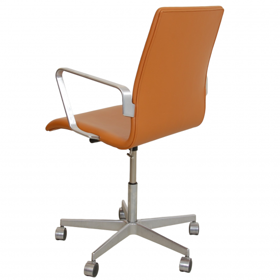 Arne Jacobsen Oxford office chair reupholstered in Whisky colored Nevada leather