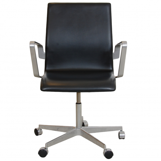 Arne Jacobsen Oxford office chair in black leather