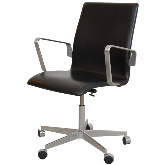 Arne Jacobsen Oxford office chair in black leather