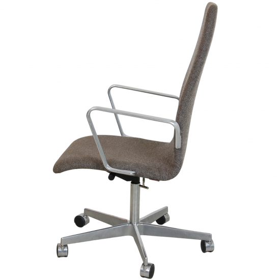 Arne Jacobsen Oxford office chair in grey hallingdal fabric