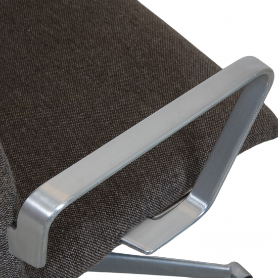 Arne Jacobsen Oxford office chair in grey hallingdal fabric