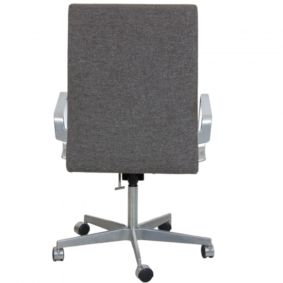 Arne Jacobsen Oxford office chair in grey hallingdal fabric