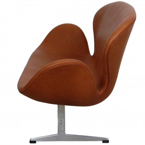 Arne Jacobsen Svane sofa i cognac anilin læder