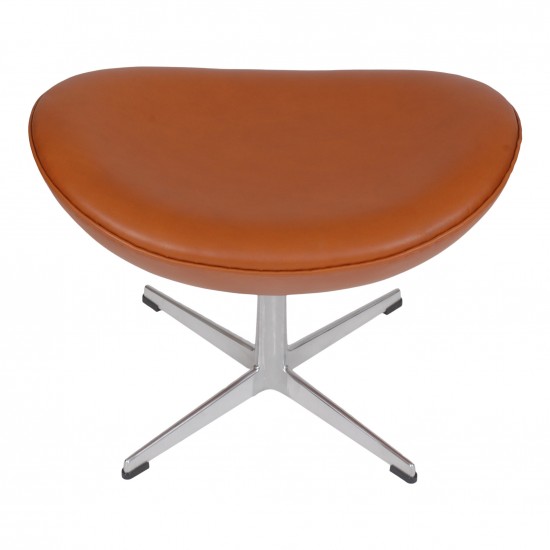 Arne Jacobsen Egg ottoman with walnut aniline leather