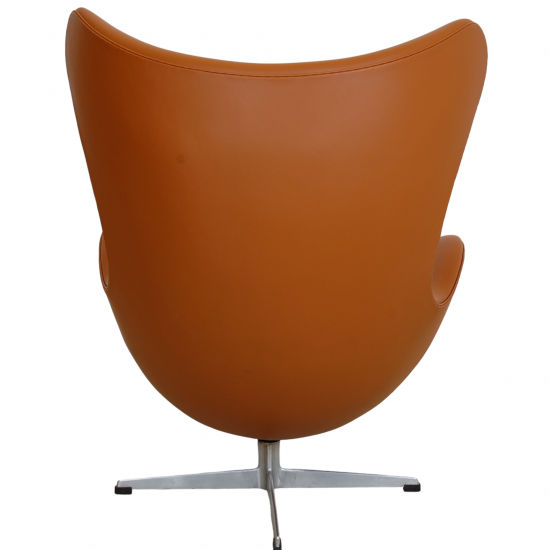  Arne Jacobsen Egg chair Reupholstered in whisky-colored Nevada aniline leather with repair