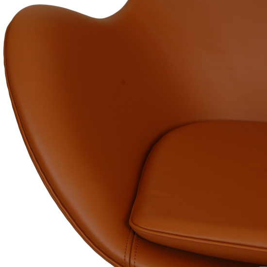  Arne Jacobsen Egg chair Reupholstered in whisky-colored Nevada aniline leather with repair
