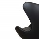Arne Jacobsen Ægget nypolstret i sort  Nevada anilin læder