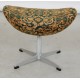Arne Jacobsen Egg chair with footstool in green fabric (2) 