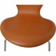 Sæt med 4 Arne Jacobsen Syver stole i cognac læder