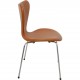 Sæt med 4 Arne Jacobsen Syver stole i cognac læder