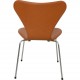 Sæt med 4 Arne Jacobsen Syver stole i cognac læder