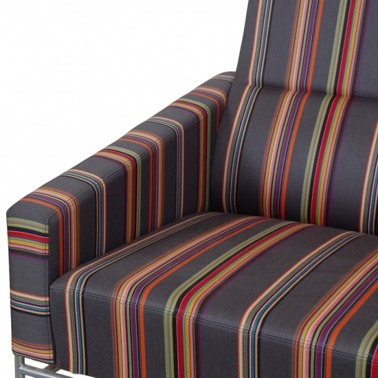 Arne Jacobsen 3301 Loungechair in Paul Smith fabric