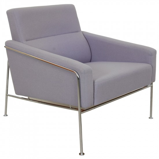 Arne Jacobsen 3301 lufthavnsstol i lilla stof
