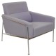 Arne Jacobsen 3301 lufthavnsstol i lilla stof
