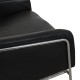 Arne Jacobsen 3301 lufthavnsstol i patineret sort anilin læder