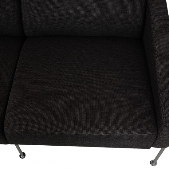 Arne Jacobsen 3.seater 3303 sofa in grey Hallingdal fabric