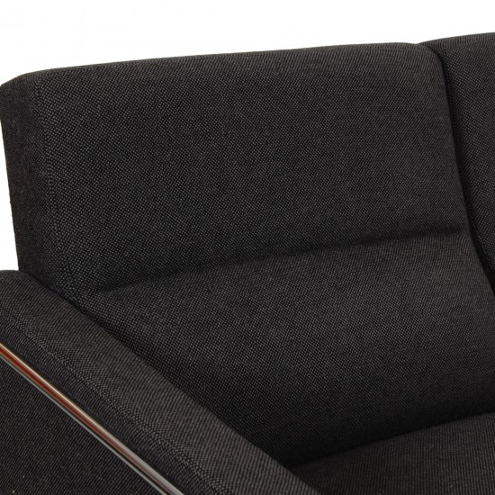Arne Jacobsen 3.seater 3303 sofa in grey Hallingdal fabric