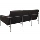 Arne Jacobsen 3.seater 3303 sofa in grey Hallingdal fabric