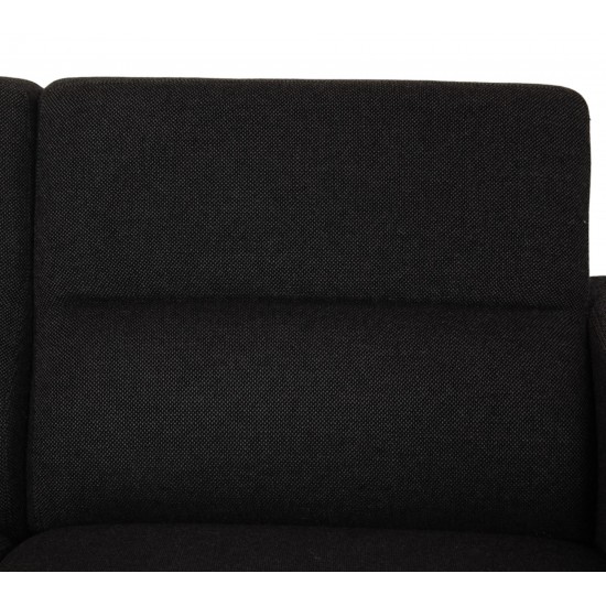 Arne Jacobsen 3.seater 3303 sofa in grey Hallingdal fabric