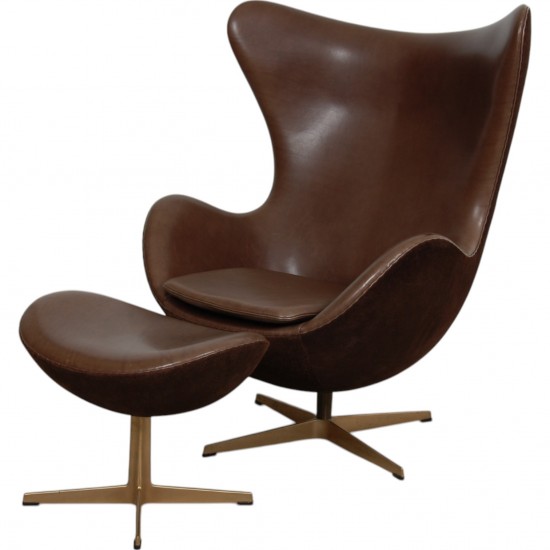 Arne Jacobsen 50 års jubilæums Ægget stol med skammel