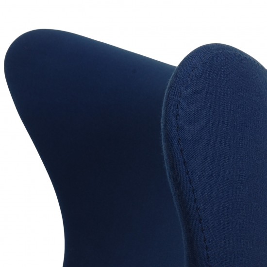 Arne Jacobsen Egg chair in blue fabric