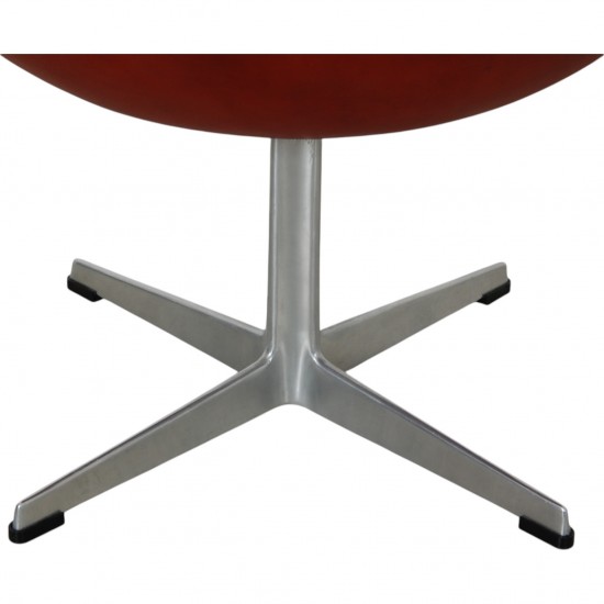 Arne Jacobsen vintage Egg chair with stool in indian red anilin leather
