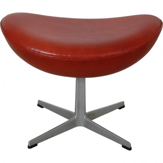 Arne Jacobsen Egg chair with stool in indian red anilin leather