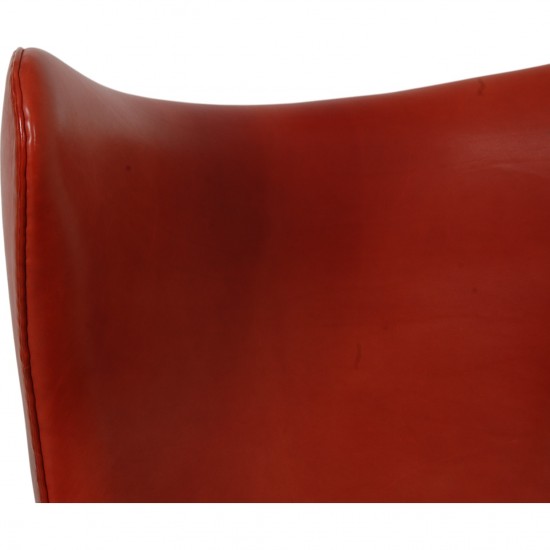 Arne Jacobsen Egg chair with stool in indian red anilin leather