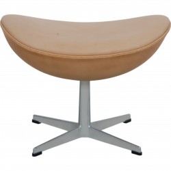Arne Jacobsen Egg stool in natural leather
