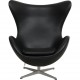 Arne Jacobsen Ægget stol i sort Aura læder