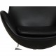Arne Jacobsen Ægget stol i sort Aura læder