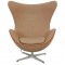Arne Jacobsen Ægget stol i beige stof