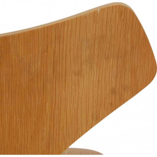 Arne Jacobsen Grandprix stol af eg