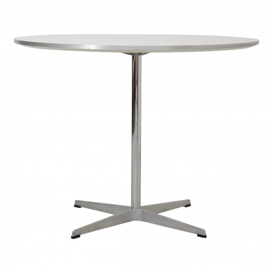 Arne Jacobsen White Café table 90 cm