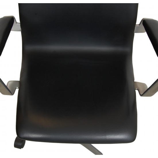 Arne Jacobsen Tall oxford office chair in black leather