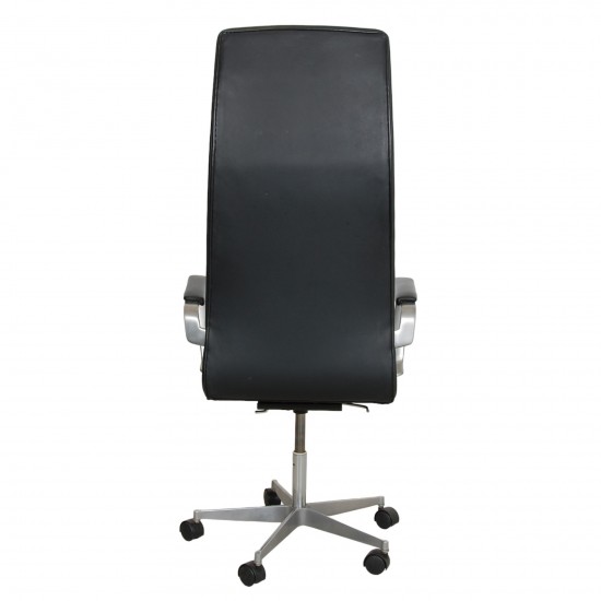 Arne Jacobsen Tall oxford office chair in black leather