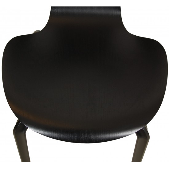 Arne Jacobsen Grandprix chair in black lacquered ash with wooden legs