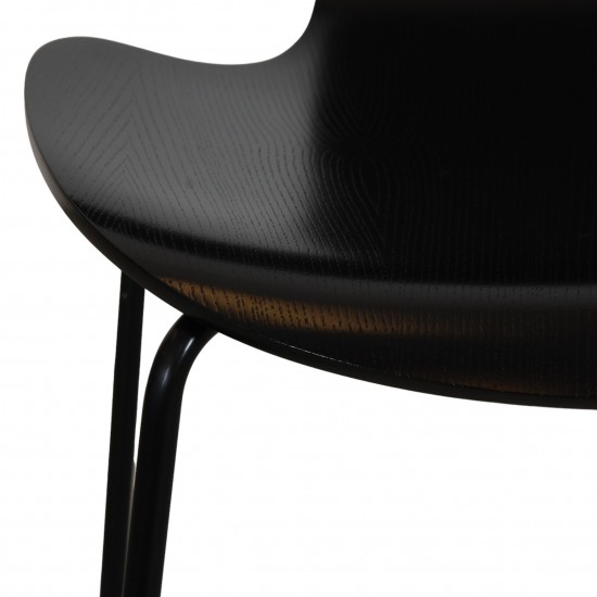 Arne Jacobsen Grandprix chair in black lacquered ash