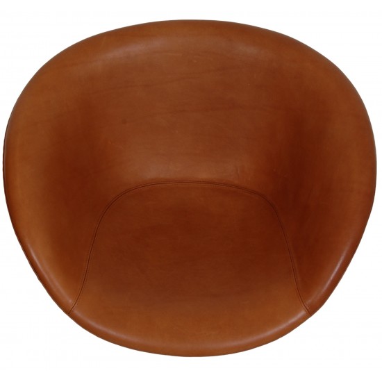 Arne Jacobsen Pot chair in cognac anilin leather