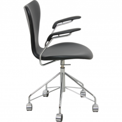 Arne Jacobsen 3217 office chair in black essential leather