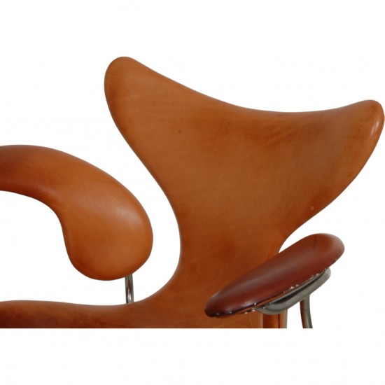 Arne Jacobsen Lilje kontorstol i patineret cognac læder