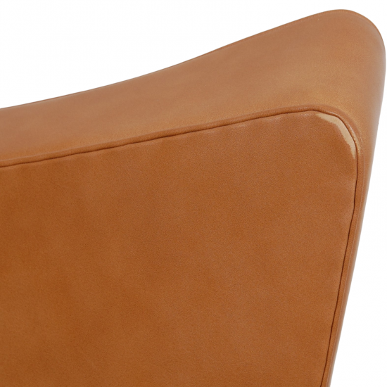 Arne Jacobsen Ox Lounge chair in cognac leather